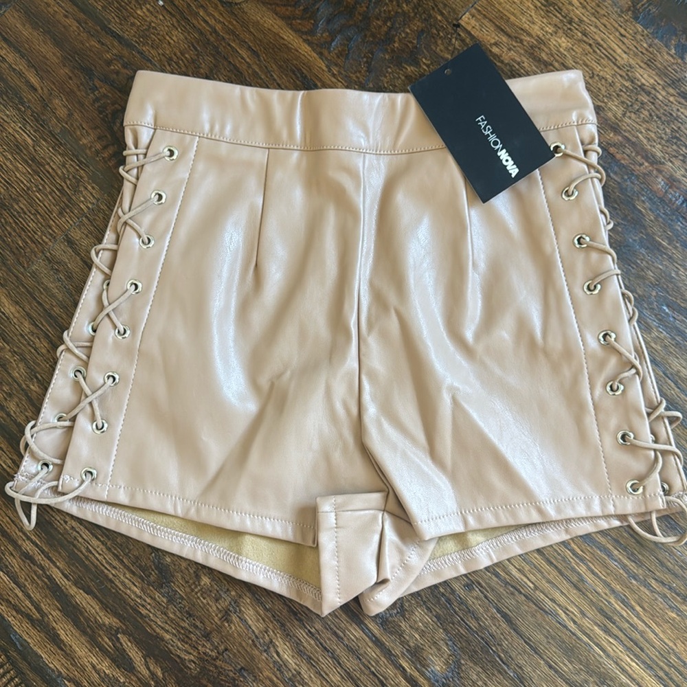 Fashion move high waist short